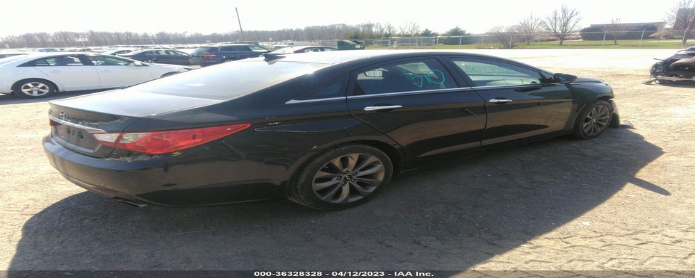 5NPEC4AC1BH262614 2011 HYUNDAI SONATA photo no. 4