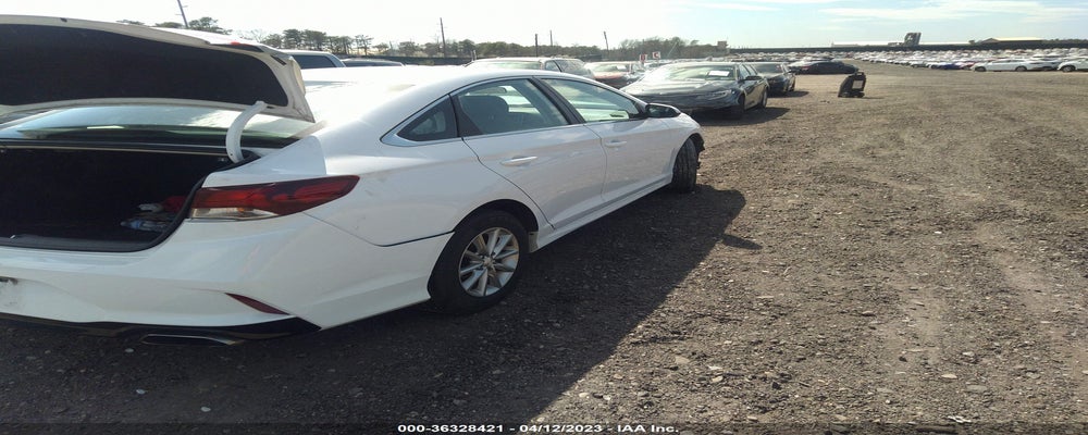 5NPE24AF0KH760025 2019 HYUNDAI SONATA photo no. 4