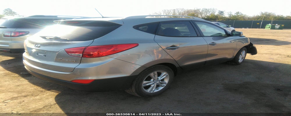 KM8JU3AC0BU225545 2011 HYUNDAI TUCSON photo no. 4