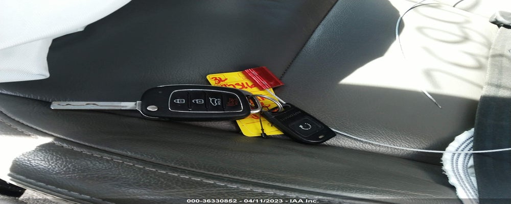 KM8SMDHF8HU256724 2017 HYUNDAI SANTA FE photo no. 11