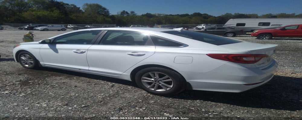 5NPE24AFXFH013439 2015 HYUNDAI SONATA photo no. 3