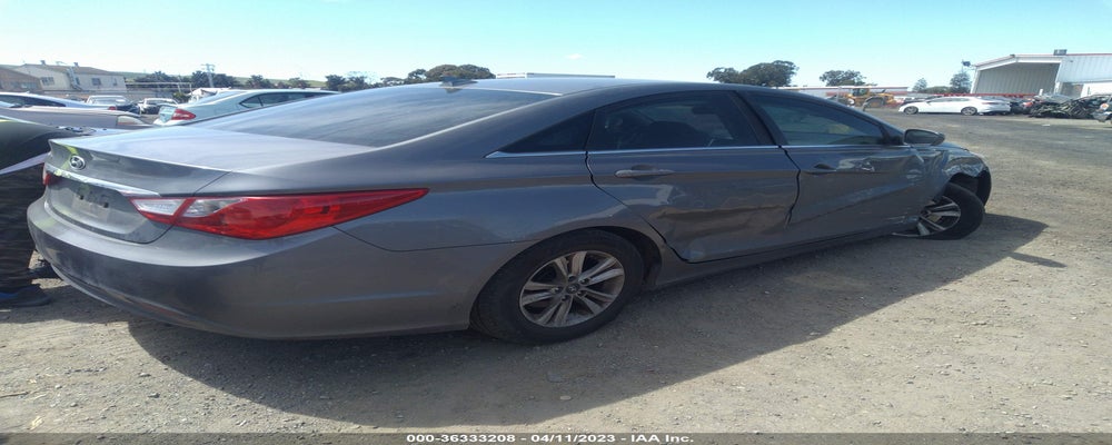 5NPEB4AC8DH643205 2013 HYUNDAI SONATA photo no. 4