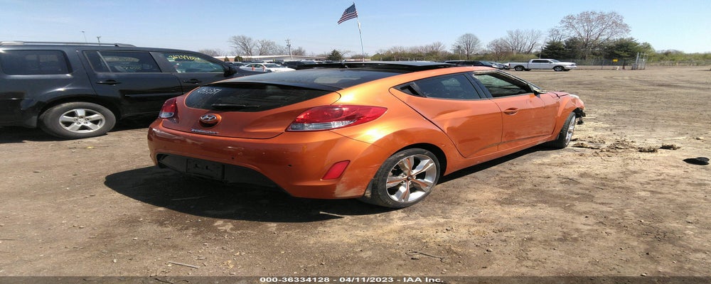 KMHTC6AD4CU053351 2012 HYUNDAI VELOSTER photo no. 4