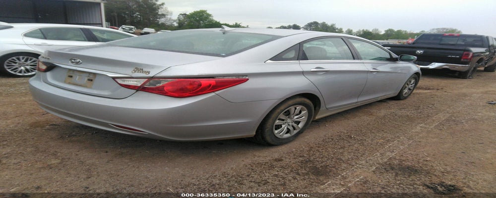 5NPEB4ACXBH088867 2011 HYUNDAI SONATA photo no. 4