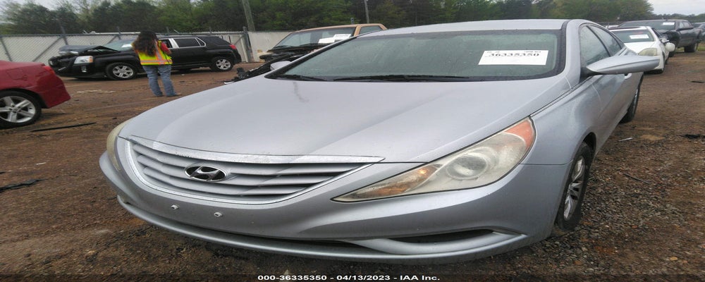5NPEB4ACXBH088867 2011 HYUNDAI SONATA photo no. 6