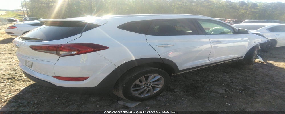 KM8J33A46HU424460 2017 HYUNDAI TUCSON photo no. 4