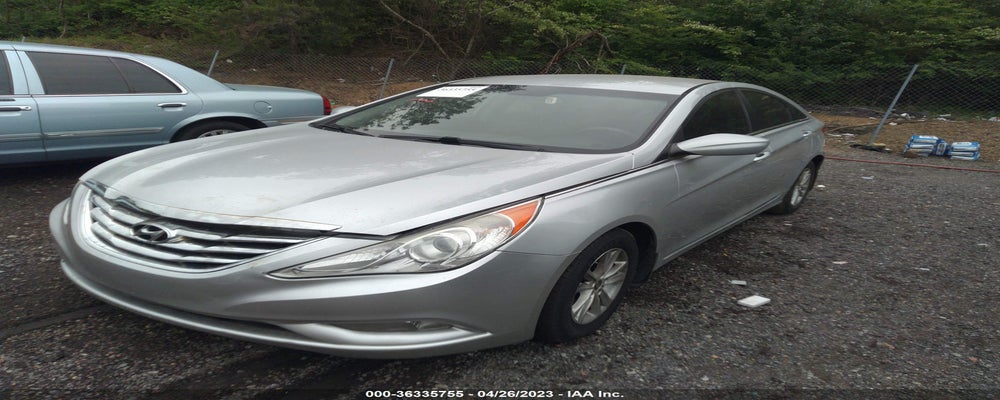 5NPEB4AC1DH737085 2013 HYUNDAI SONATA photo no. 2