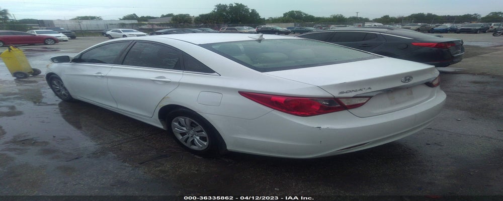 5NPEB4AC8BH041997 2011 HYUNDAI SONATA photo no. 3