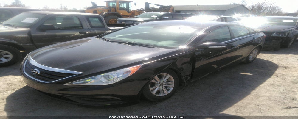 5NPEB4AC3EH940240 2014 HYUNDAI SONATA photo no. 2