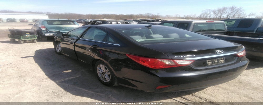 5NPEB4AC3EH940240 2014 HYUNDAI SONATA photo no. 3