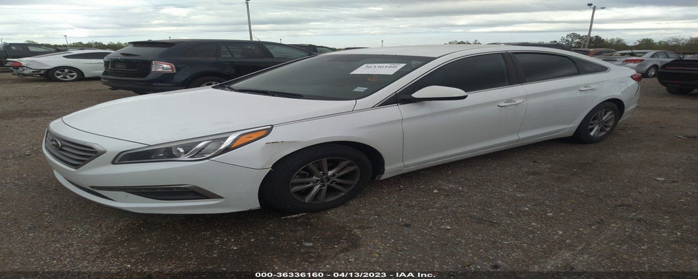 5NPE24AF3FH017154 2015 HYUNDAI SONATA photo no. 2
