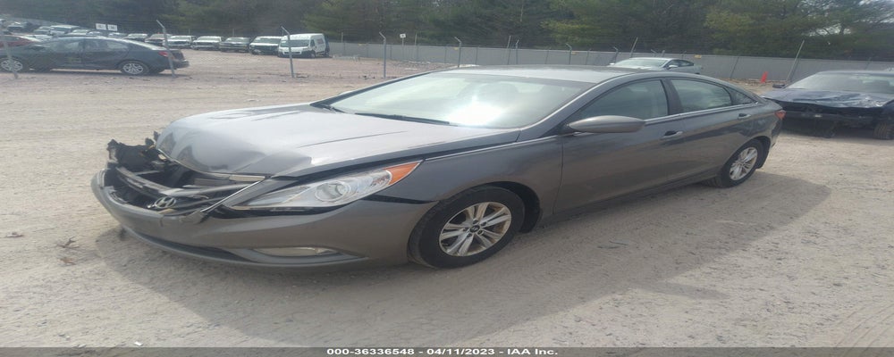 5NPEB4AC8DH774070 2013 HYUNDAI SONATA photo no. 2