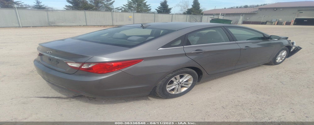 5NPEB4AC8DH774070 2013 HYUNDAI SONATA photo no. 4