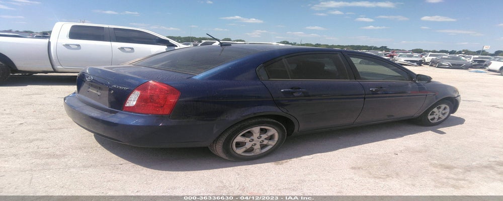KMHCN4AC2AU479087 2010 HYUNDAI ACCENT photo no. 4