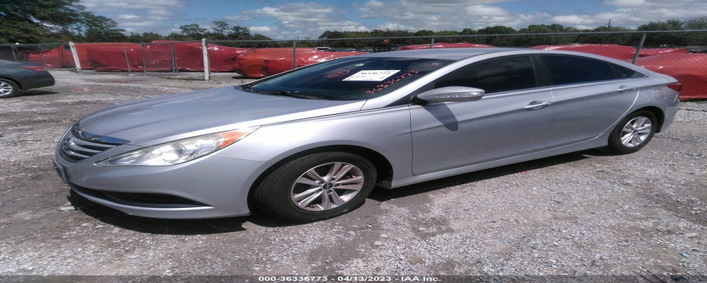 5NPEB4AC0EH819987 2014 HYUNDAI SONATA photo no. 2