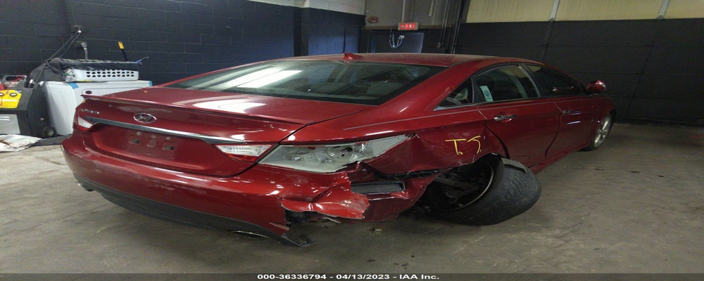 5NPEC4AC0EH932464 2014 HYUNDAI SONATA photo no. 4