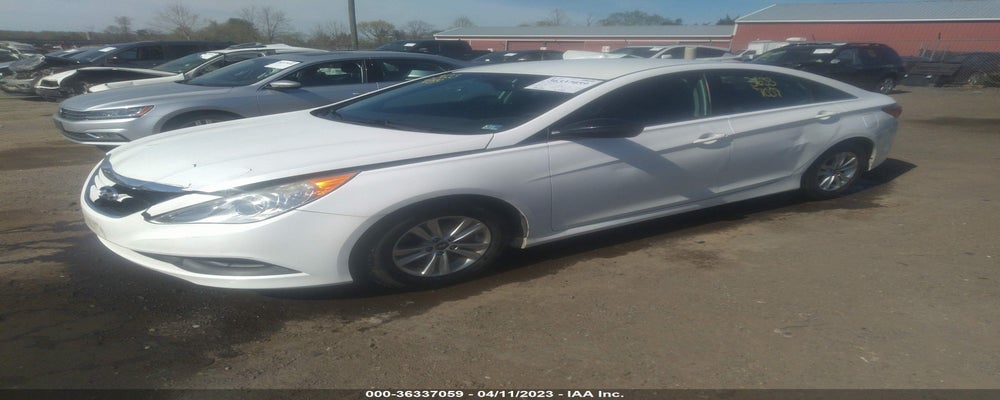 5NPEB4ACXEH908028 2014 HYUNDAI SONATA photo no. 2