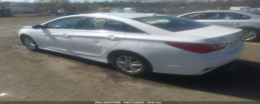 5NPEB4ACXEH908028 2014 HYUNDAI SONATA photo no. 3