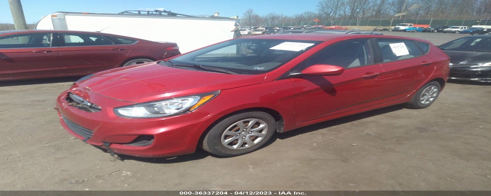 KMHCT5AE3DU135544 2013 HYUNDAI ACCENT photo no. 2