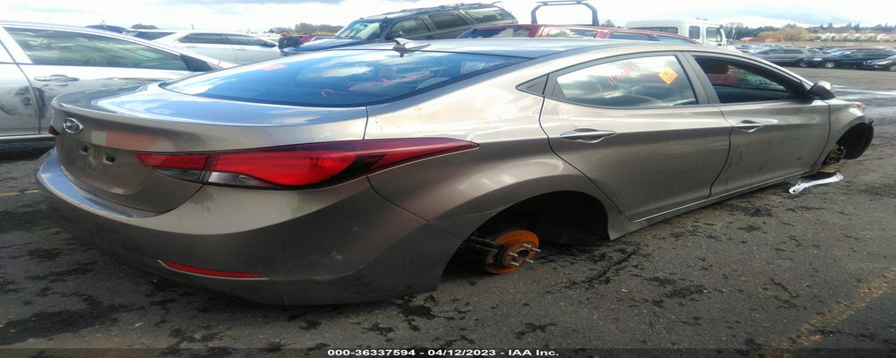 5NPDH4AE7GH695148 2016 HYUNDAI ELANTRA photo no. 4
