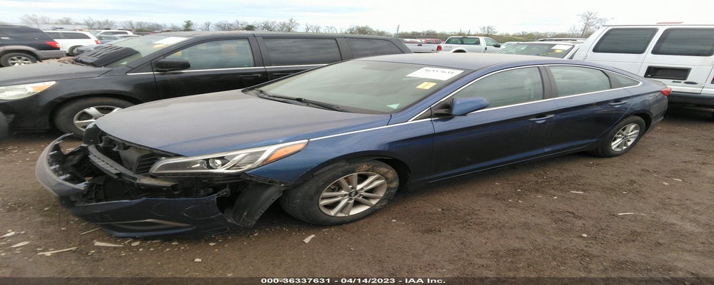 5NPE24AF7HH569601 2017 HYUNDAI SONATA photo no. 2