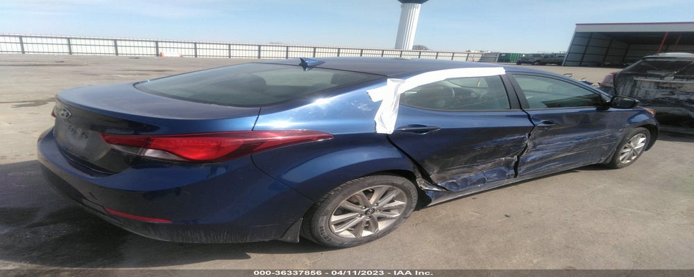 5NPDH4AE3FH584871 2015 HYUNDAI ELANTRA photo no. 4