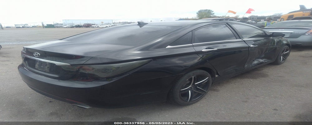5NPEC4ACXBH083536 2011 HYUNDAI SONATA photo no. 4