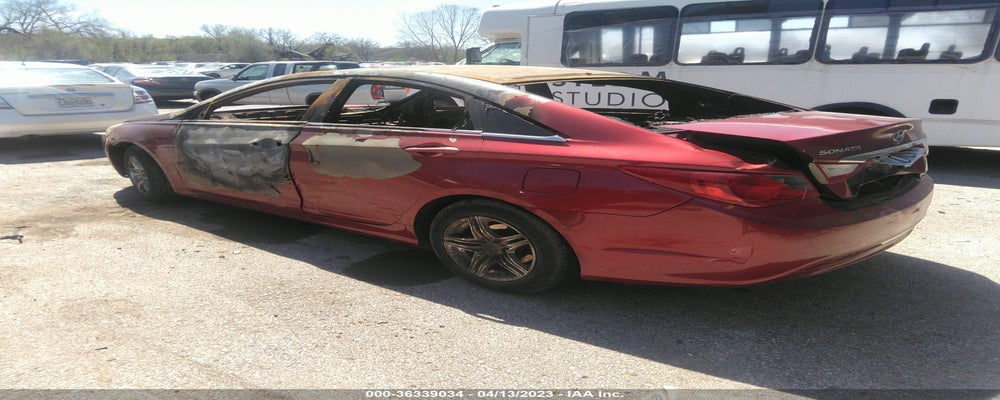 5NPEB4AC5BH043643 2011 HYUNDAI SONATA photo no. 3