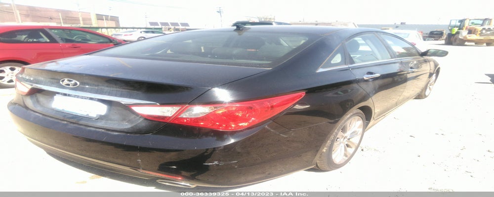 5NPEC4AC5BH061282 2011 HYUNDAI SONATA photo no. 4