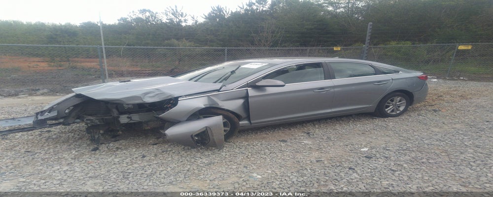 5NPE24AF0FH194437 2015 HYUNDAI SONATA photo no. 2