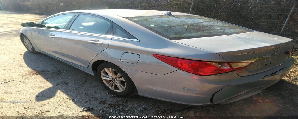 5NPEB4AC5BH023747 2011 HYUNDAI SONATA photo no. 3