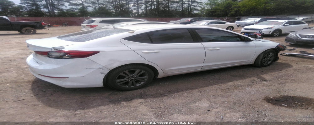 5NPD84LF4HH008067 2017 HYUNDAI ELANTRA photo no. 4
