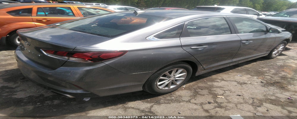 5NPE24AF9JH699059 2018 HYUNDAI SONATA photo no. 4