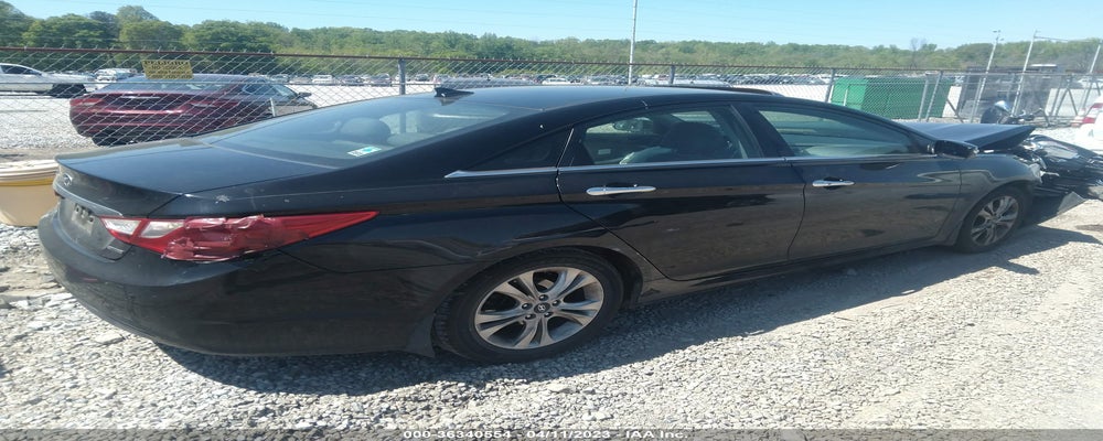 5NPEC4AC1DH655807 2013 HYUNDAI SONATA photo no. 4