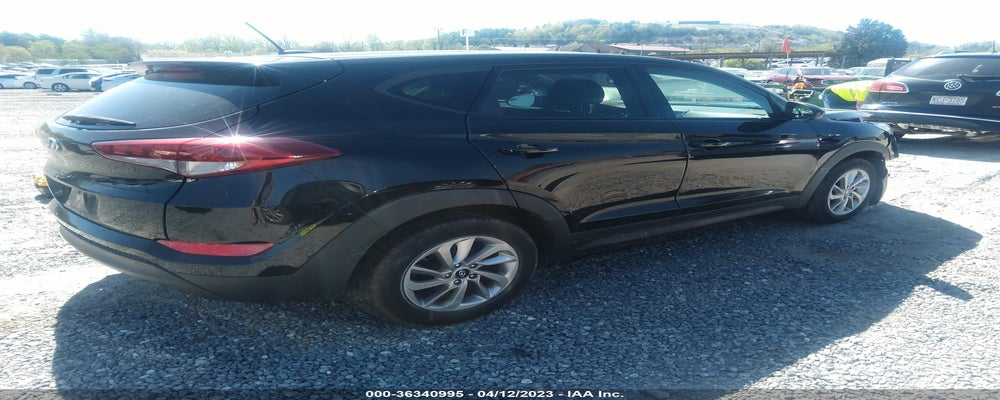 KM8J23A40HU336202 2017 HYUNDAI TUCSON photo no. 4