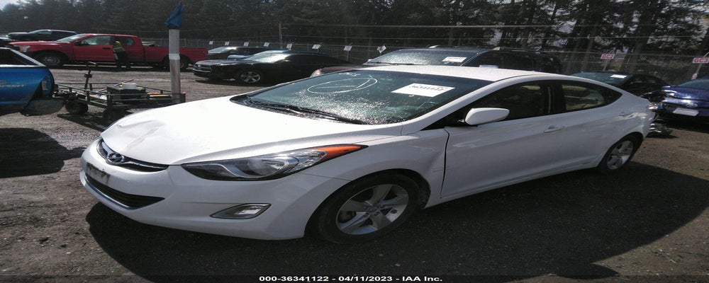 5NPDH4AE1DH299082 2013 HYUNDAI ELANTRA photo no. 2