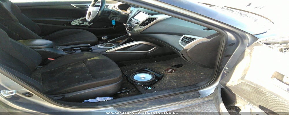 KMHTC6AD1HU306813 2017 HYUNDAI VELOSTER photo no. 5