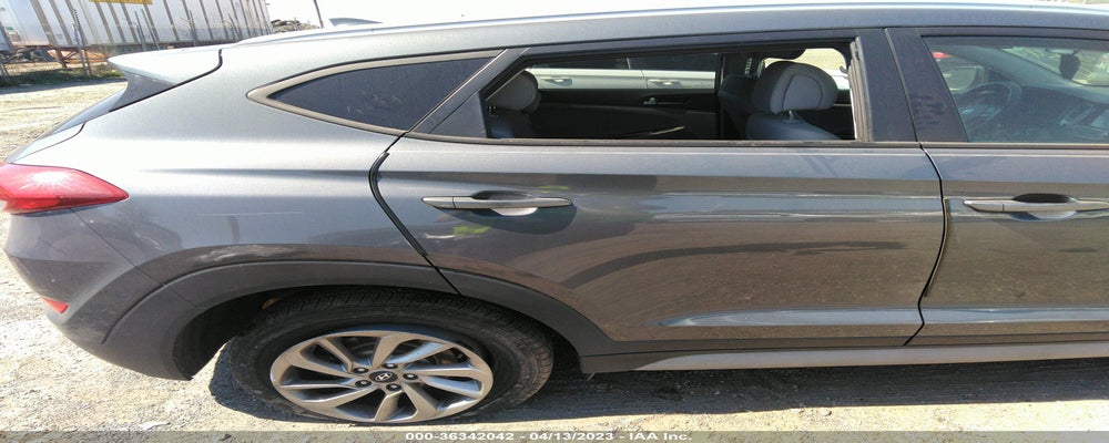 KM8J3CA42JU753842 2018 HYUNDAI TUCSON photo no. 6