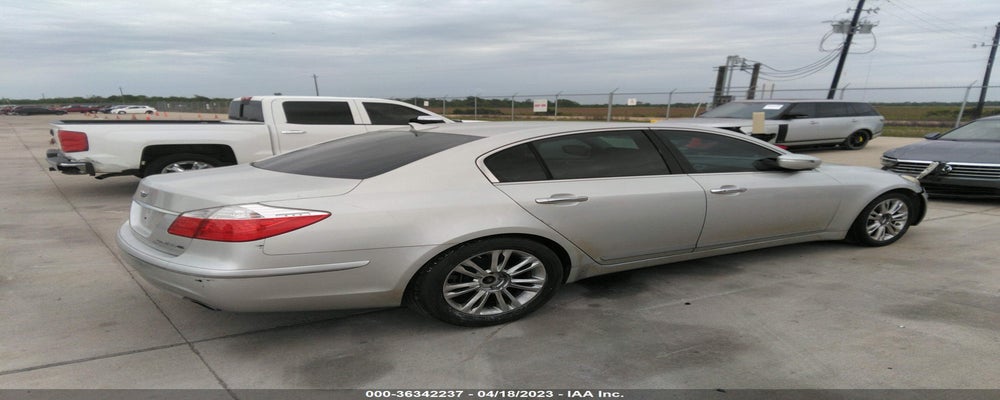 KMHGC4DF5BU127457 2011 HYUNDAI GENESIS photo no. 4