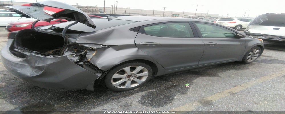 5NPDH4AEXDH217818 2013 HYUNDAI ELANTRA photo no. 4