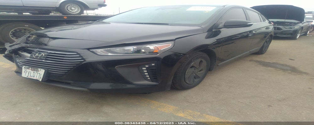 KMHC75LC4HU024068 2017 HYUNDAI IONIQ HYBRID photo no. 2
