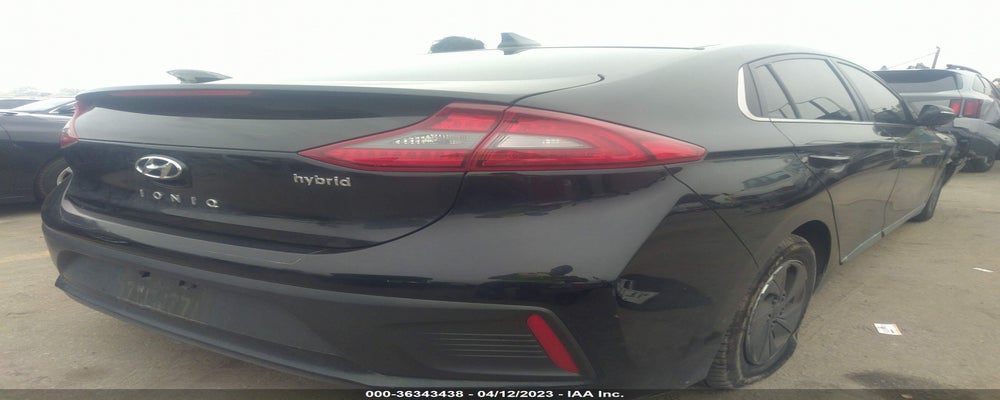 KMHC75LC4HU024068 2017 HYUNDAI IONIQ HYBRID photo no. 4