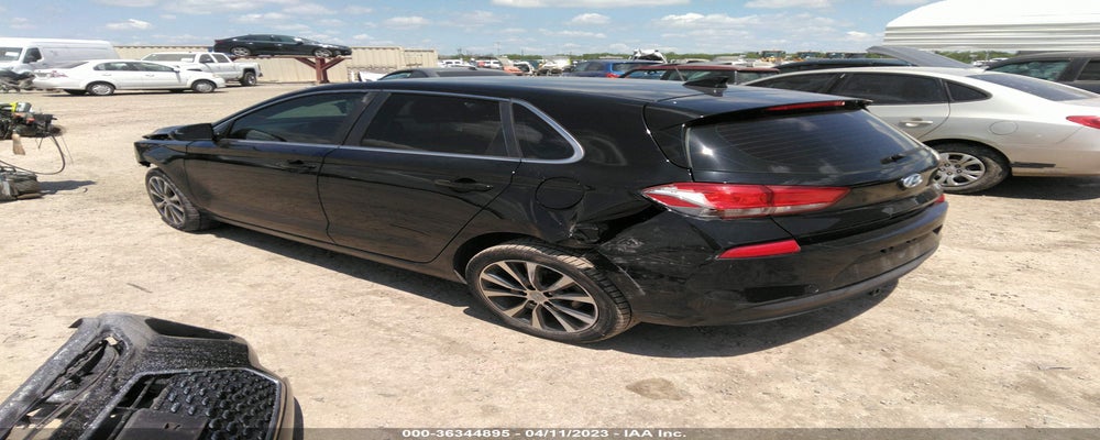 KMHH35LE3JU019260 2018 HYUNDAI ELANTRA GT photo no. 3