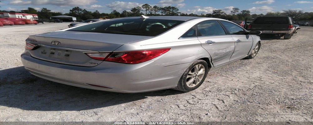 5NPEC4AC3BH007706 2011 HYUNDAI SONATA photo no. 4
