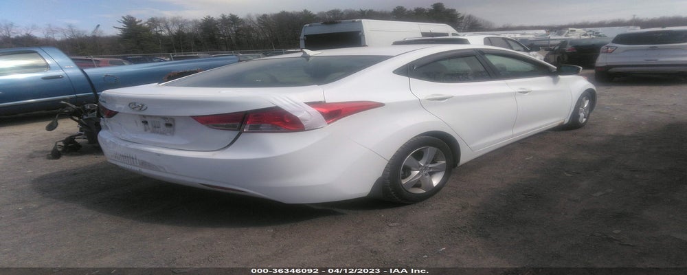 5NPDH4AE9DH225554 2013 HYUNDAI ELANTRA photo no. 4