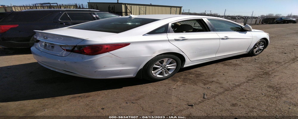 5NPEB4AC0DH645112 2013 HYUNDAI SONATA photo no. 4