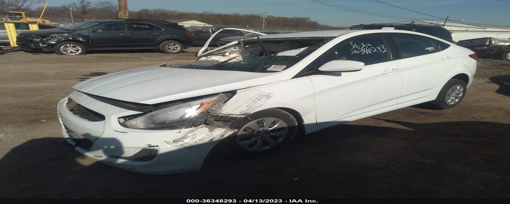 KMHCT4AE4HU276994 2017 HYUNDAI ACCENT photo no. 2