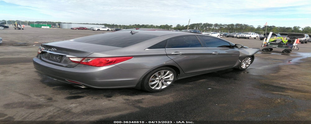 5NPEC4ACXDH779185 2013 HYUNDAI SONATA photo no. 4