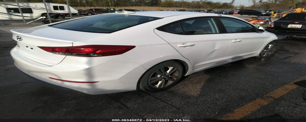 5NPD84LF7HH089582 2017 HYUNDAI ELANTRA photo no. 4
