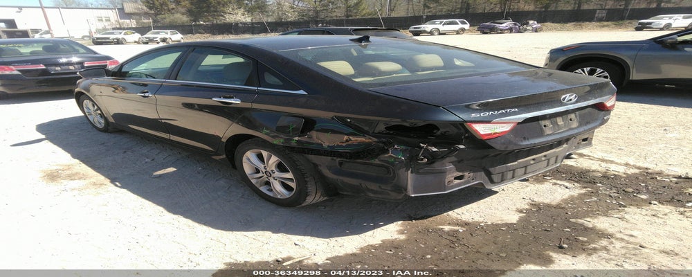 5NPEC4AC8BH143037 2011 HYUNDAI SONATA photo no. 3
